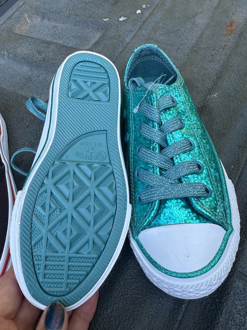 Converse all stars NWOT kids size 11